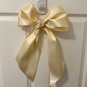 Cream Bow Ornament with GOLD